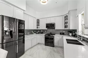 6920 Valmont, Tujunga, CA 91042 - Photo 31