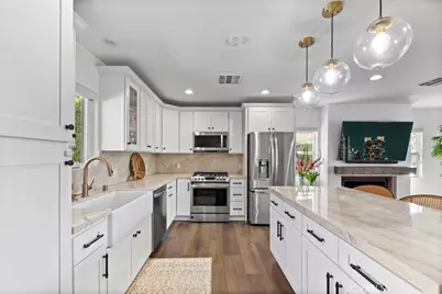 14729 Bassett, Van Nuys, CA 91405 - Photo 9