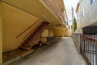 300 E Garfield Avenue, Glendale, CA 91205 - Photo 9