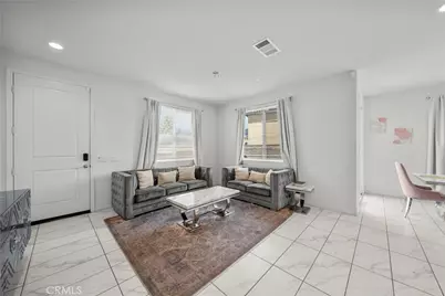 370 Campbell Court, Santa Paula, CA 93060 - Photo 7