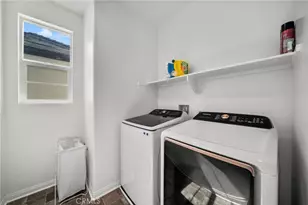 370 Campbell Ct, Santa Paula, CA 93060 - Photo 17