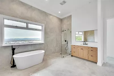 10050 Olivia Ter, Los Angeles, CA 91352 - Photo 63