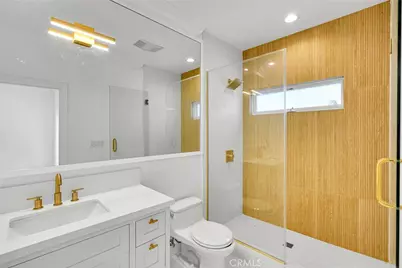 10050 Olivia Ter, Los Angeles, CA 91352 - Photo 27