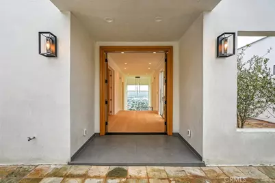 10050 Olivia Ter, Los Angeles, CA 91352 - Photo 11