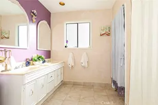 11020 Scoville Ave, Sunland, CA 91040 - Photo 13