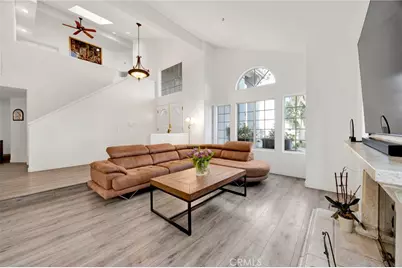 12970 Louise, Granada Hills, CA 91344 - Photo 5