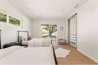 9324 Elben Avenue, Los Angeles, CA 91352 - Photo 31