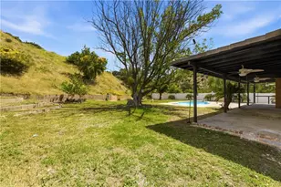 9324 Elben Ave, Los Angeles, CA 91352 - Photo 41