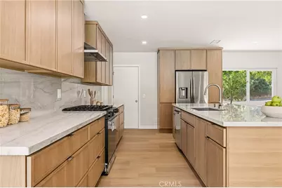 9324 Elben Avenue, Los Angeles, CA 91352 - Photo 11