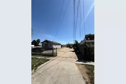 2402 E 126th, Compton, CA 90222 - Photo 3