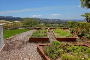 11045 Tamberly Ln, Tujunga, CA 91042 - Photo 39