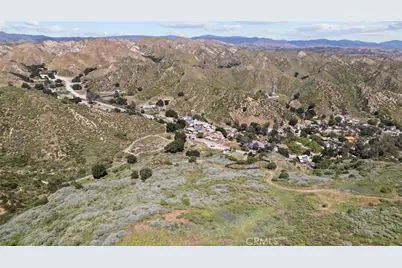 0 Apn 3272-032-086, Castaic, CA 91384 - Photo 3