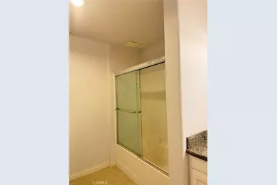3740 Santa Rosalia Road #Unit 425, Los Angeles, CA 90008 - Photo 17