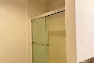 3740 Santa Rosalia Road, Los Angeles, CA 90008 - Photo 17