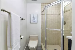2915 Montrose Ave, Glendale, CA 91214 - Photo 31
