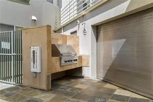 2915 Montrose Ave, Glendale, CA 91214 - Photo 53