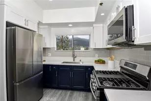 2915 Montrose Ave, Glendale, CA 91214 - Photo 11