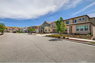 17728 Ridgeline Court, Canyon Country, CA 91350 - Photo 3