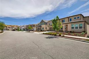 17728 Ridgeline Ct, Canyon Country, CA 91350 - Photo 3