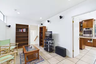 1310 Imperial Dr, Glendale, CA 91207 - Photo 29