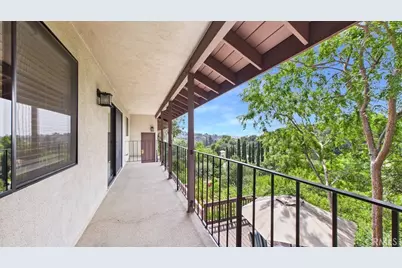 1310 Imperial Drive, Glendale, CA 91207 - Photo 13