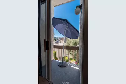 18340 Collins #D, Tarzana, CA 91356 - Photo 29