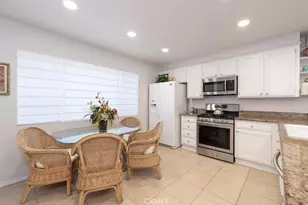 18340 Collins, Tarzana, CA 91356 - Photo 15