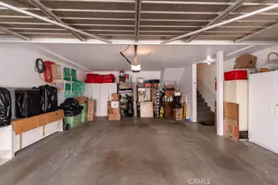 18340 Collins, Tarzana, CA 91356 - Photo 31