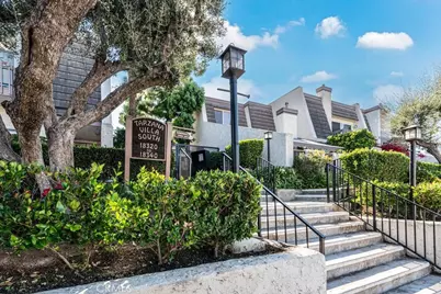 18340 Collins #D, Tarzana, CA 91356 - Photo 3