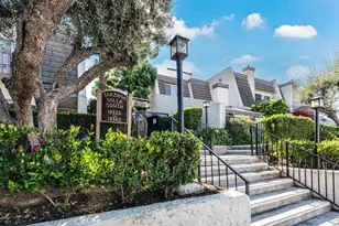 18340 Collins, Tarzana, CA 91356 - Photo 3