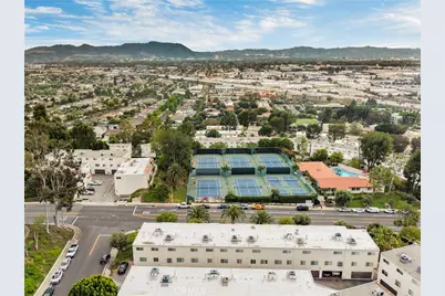 9562 Via Bernardo, Burbank, CA 91504 - Photo 31