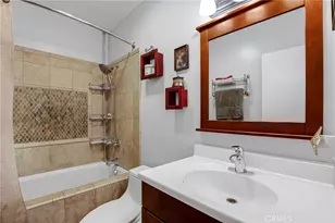 9562 Via Bernardo, Burbank, CA 91504 - Photo 15