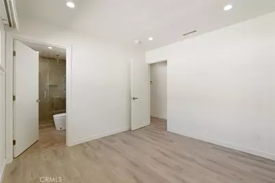 13739 Wyandotte, Van Nuys, CA 91405 - Photo 21