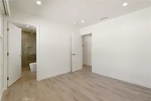 13739 Wyandotte, Van Nuys, CA 91405 - Photo 21