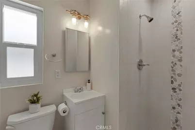 6127 Denny, North Hollywood, CA 91606 - Photo 17