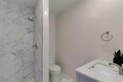 6127 Denny, North Hollywood, CA 91606 - Photo 21
