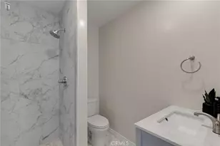 6127 Denny, North Hollywood, CA 91606 - Photo 21