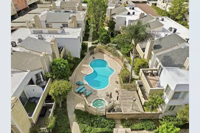 18408 Hatteras Street #14, Tarzana, CA 91356 - Photo 23