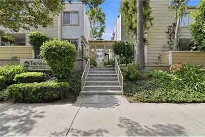 18408 Hatteras Street #14, Tarzana, CA 91356 - Photo 25