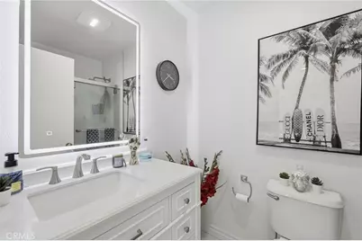 18408 Hatteras Street #14, Tarzana, CA 91356 - Photo 17