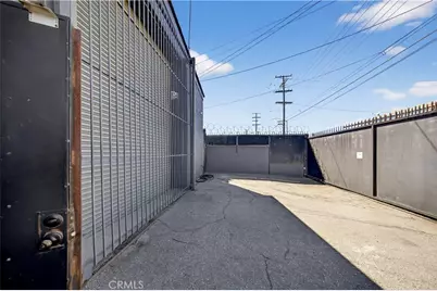 5221 Pacific, Huntington Park, CA 90255 - Photo 15