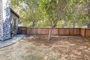 1849 Los Encinos Ave, Glendale, CA 91208 - Photo 37