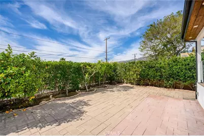 10510 Helendale Avenue, Tujunga, CA 91042 - Photo 33