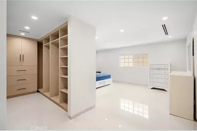 10510 Helendale Avenue, Tujunga, CA 91042 - Photo 15