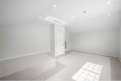 10510 Helendale Avenue, Tujunga, CA 91042 - Photo 29