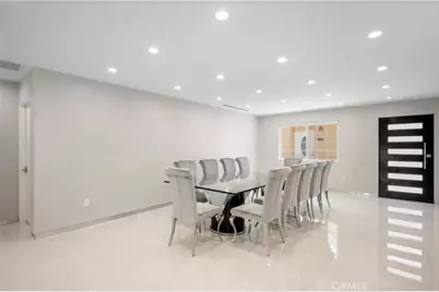 10510 Helendale Avenue, Tujunga, CA 91042 - Photo 9