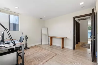 1227 N Brand, Glendale, CA 91202 - Photo 29