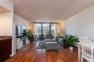 345 Pioneer Dr, Glendale, CA 91203 - Photo 7