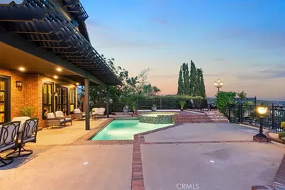 834 Moorside Drive, Glendale, CA 91207 - Photo 65