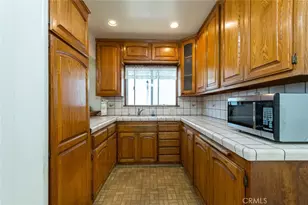 1030 Tyler St, Glendale, CA 91205 - Photo 11